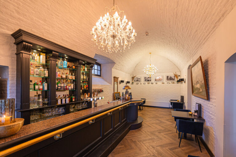 2025-01-03_KE-Kamers_ROCKATEER_Restaurant-012