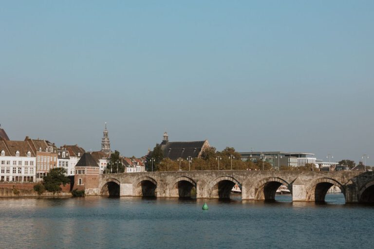 sint-servaasbrug-september-2024-maastricht-marketing-c-maison-rowena-1